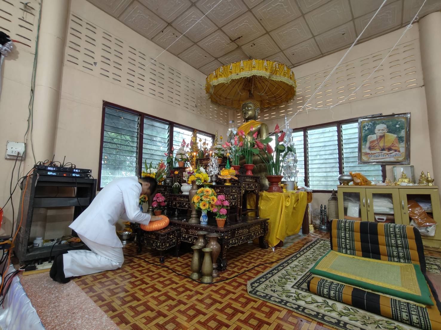 🏢 : สำนักงานพัฒนาชุมชนอำเภอนายูง  📖 : ร่วมพิธีบำเพ็ญกุศลทักษิณานุประทานอุทิศถวายพระราชกุศล เมื่อเสด็จสวรรคตครบสัตตมวาร (7 วัน)